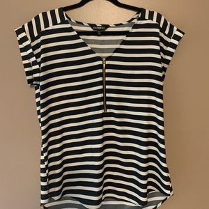 Express Blouse Black & White with Gold Zipper